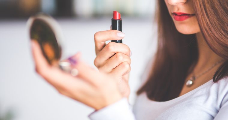 Met deze tips blijft je make-up wél de hele dag zitten